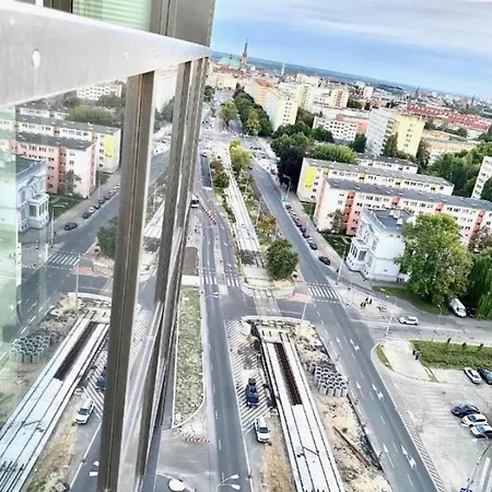 Apartment Hanza Tower Bohemia 23 & Pool